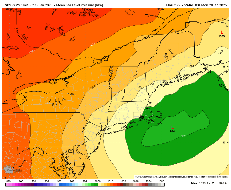Low Pressure travels between the 40/70 benchmark and Nantucket - a good track for snow in CT